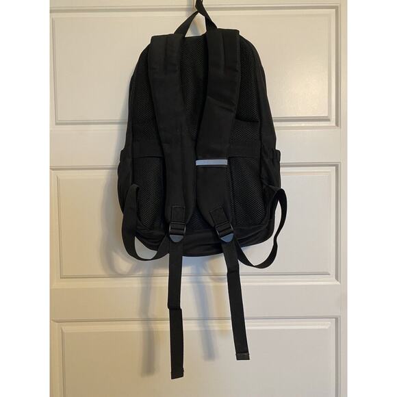 Maxtop Black Backpack Laptop Carrier Charging Port Needs Cord Fron Zip Pocket - Picture 2 of 12